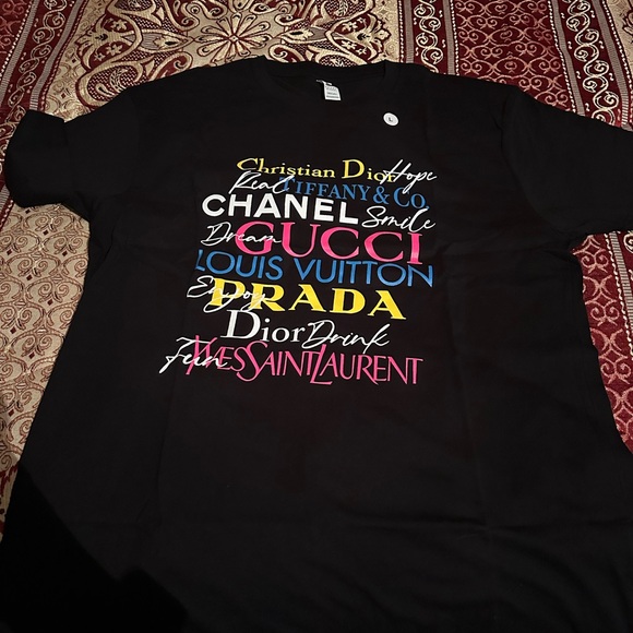 Super cute t shirt - Picture 1 of 1